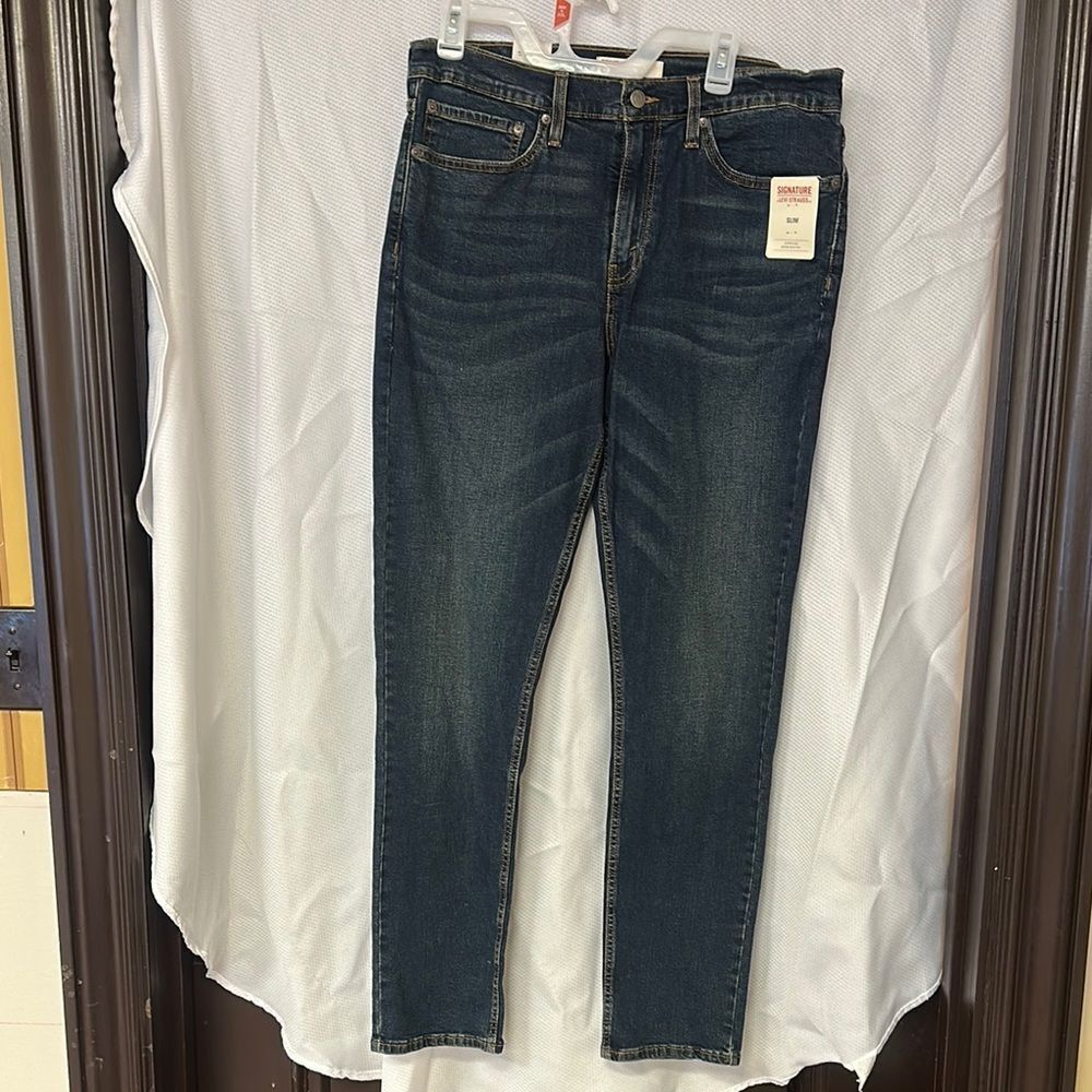 Signature by Levi Strauss Slim Blue Jeans with Fading